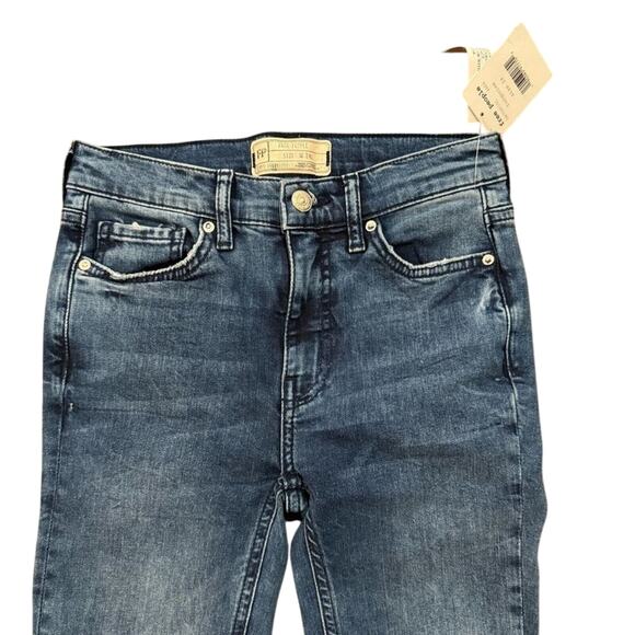 NWT Free People Skinny Jeans Blue Ripped Knee Stretch Denim Women's 24L - Picture 2 of 5